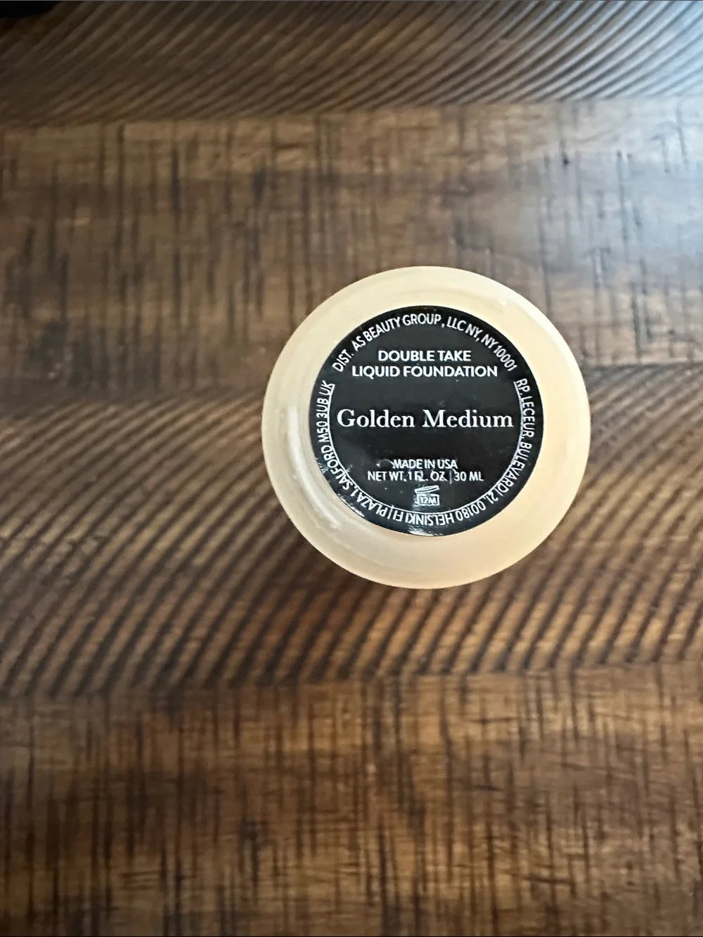 Laura Geller Double Take Liquid Foundation - Golden Medium 300
